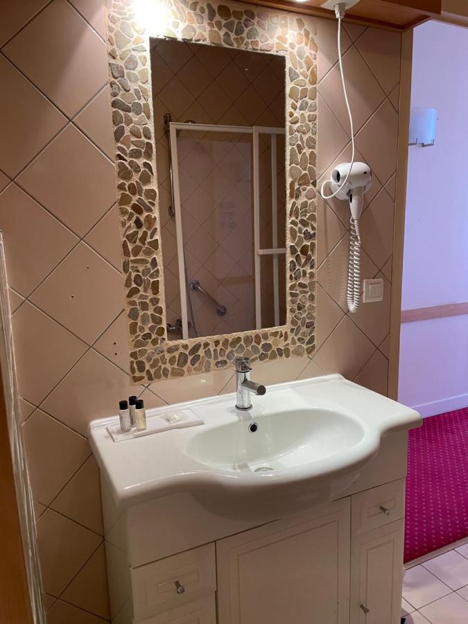 Hotel La Capitainerie Шатонёф-сюр-Луар Экстерьер фото